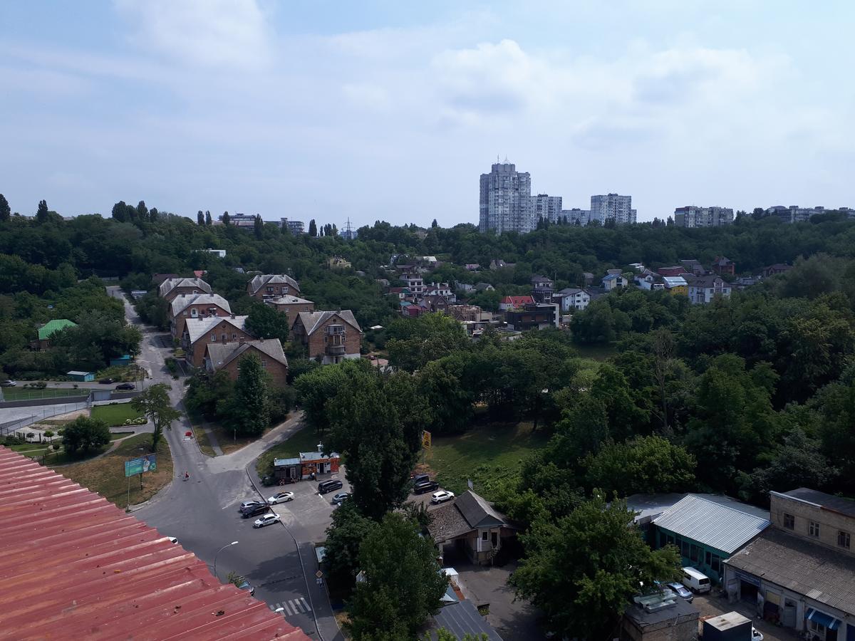 Vremena Goda Apartments Kiev Eksteriør billede